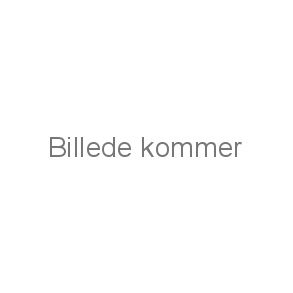 Server forfriskende drinks: